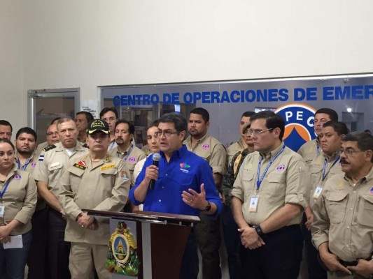 Honduras se prepara para impacto de la tormenta Earl