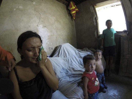 'El niño le gritaba que no lo matara y llamaba a su mamá”