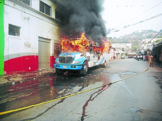 Transportistas de Honduras desertan por asedio de bandas de extorsionadores