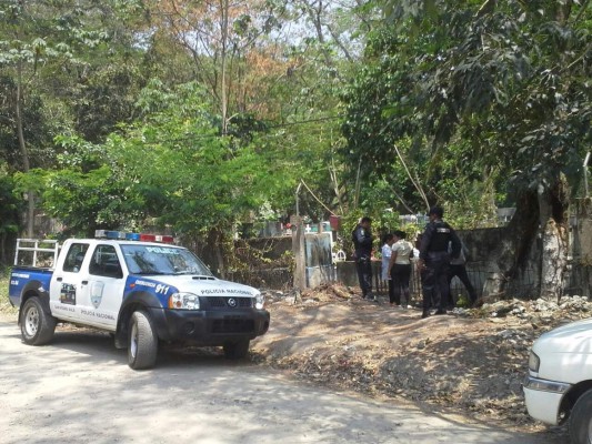 Encuentran cadáver de mujer en cementerio sampedrano
