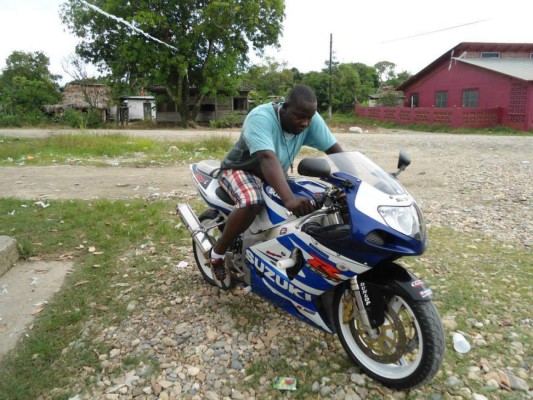 Un motociclista pierde la vida en accidente vial