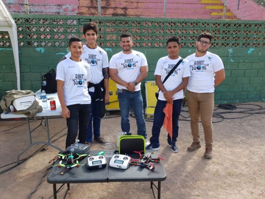 Colegios públicos avanzan al incluir la robótica en sus planes de estudio