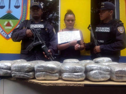 Honduras: Detienen a mujer con 40 libras de marihuana