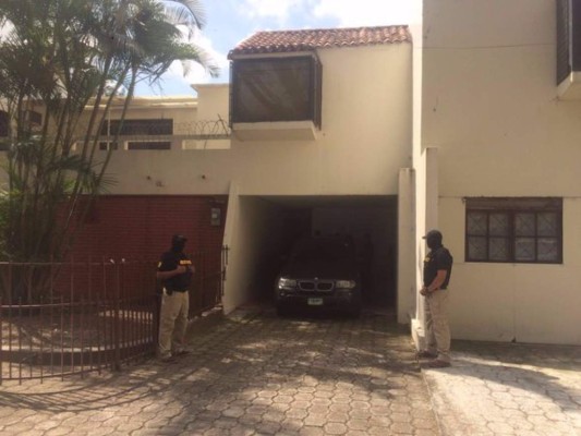 Aseguran lujoso condominio a Benjamín Bográn