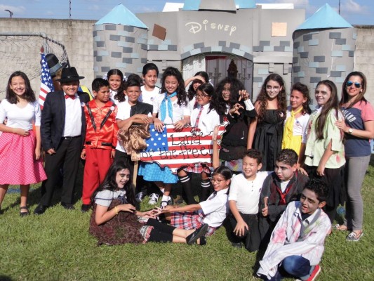 Colorido Festival Internacional de Little Feet