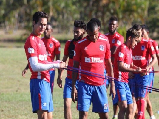 Marcelo Canales no seguirá en el Olimpia, Carlos Wil se iría