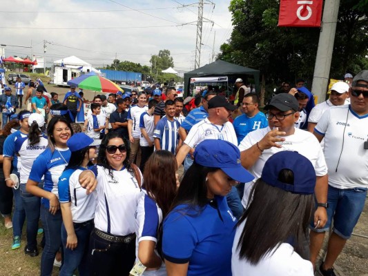 Honduras decreta tres horas de asueto a empleados por el partido ante Australia