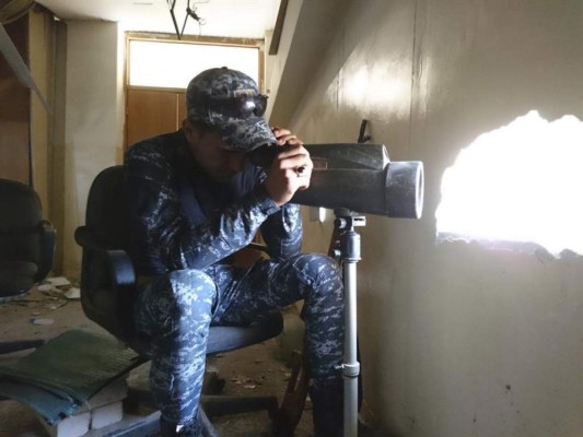 Shaker, el francotirador 'cazador de los yihadistas' en Mosul