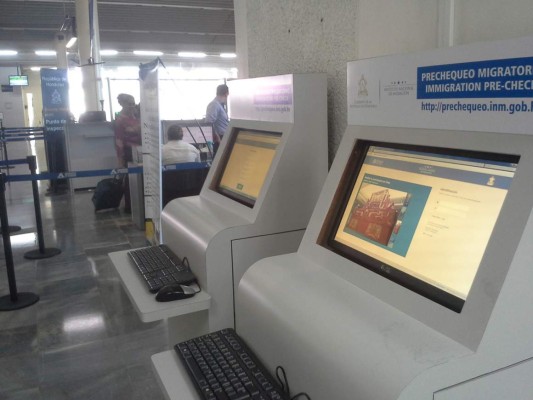 Migración tiene nuevo delegado en el aeropuerto Ramón Villeda Morales