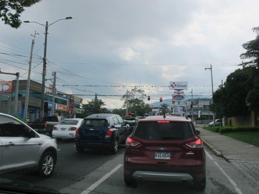 Urge más vigilancia en sitios peligrosos de la avenida Circunvalación