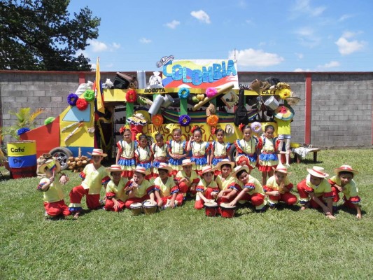 Colorido Festival Internacional de Little Feet