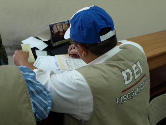 Cierran 4 empresas que evadían el 15 y 18% en Honduras