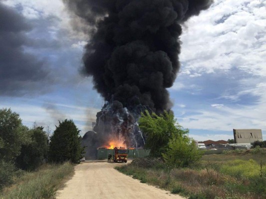 Treinta heridos por explosión en nave industrial cerca de Madrid