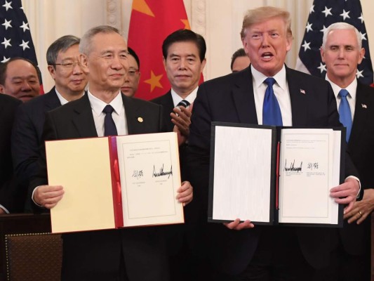 Trump firma una tregua en la guerra comercial con China