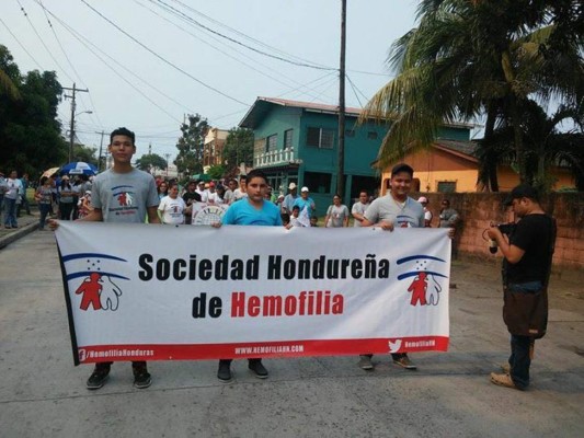 Pacientes hemofílicos piden medicinas para los hospitales públicos