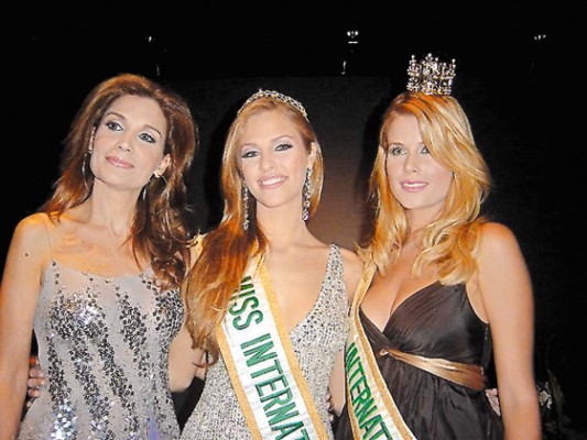 Listas para la coronación