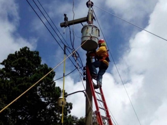 Honduras: Se restablece el servicio de energía en varias ciudades