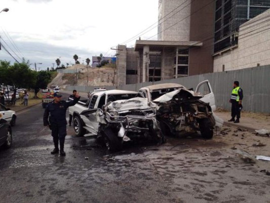 Dos muertos en múltiple accidente en Tegucigalpa