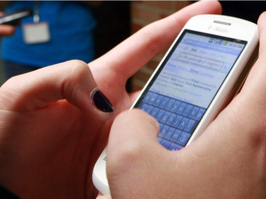 Diez consejos para evitar que WhatsApp acabe con tu relación