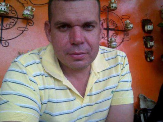 Desde motocicleta matan a conductor de camión repartidor