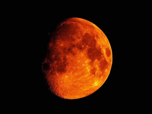 El eclipse del martes santo abre las cuatro lunas de sangre