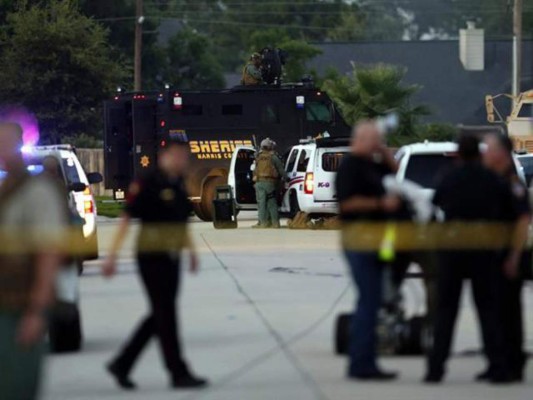 EUA: Policía mata a menor que apuntó con pistola de juguete