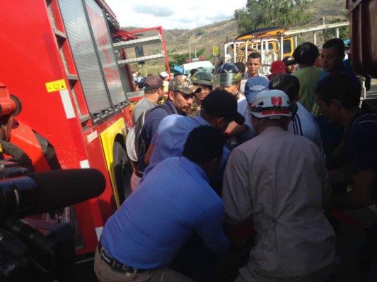 Mueren reo y policía que resultaron heridos en accidente en carretera a Olancho
