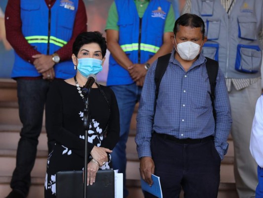 María Antonia Rivera es designada presidencial y ministra encargada de Desarrollo Económico.