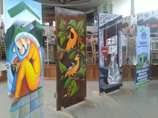 Exposición de puertas para apoyar el hábitat