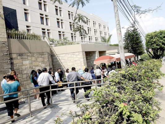 Embajada de EUA informa de cambios para renovar visas