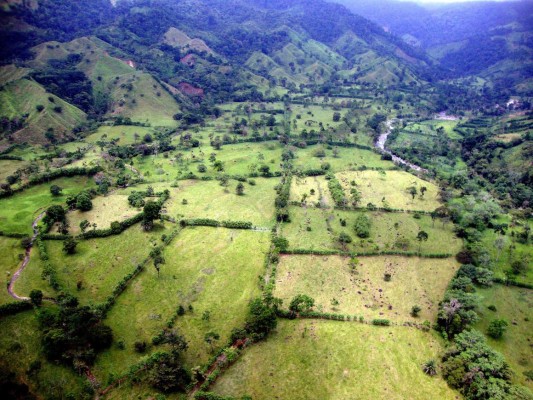 Amenazados los deportes extremos en La Ceiba por daño en cuenca del Cangrejal
