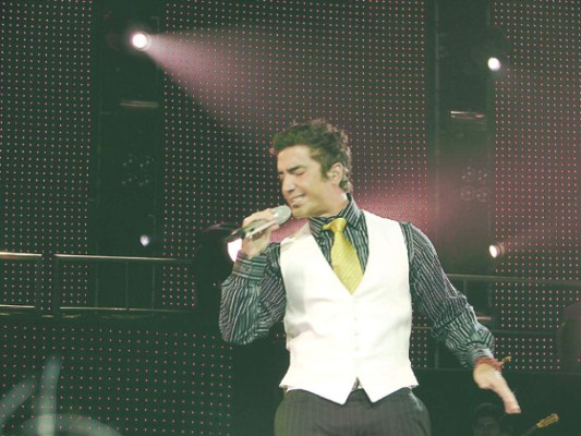 Locura en compra de boletos para ver a Alejandro