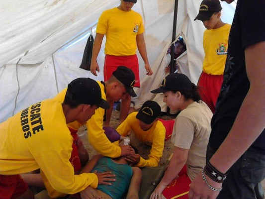 Rescatan a joven de las aguas del río Ulúa en Santa Bárbara