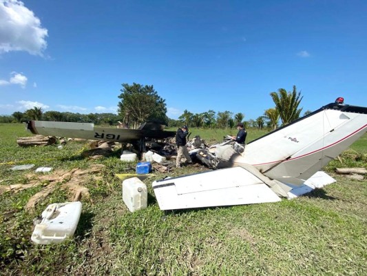 Sesenta hombres estaban listos para descargar narcoavioneta