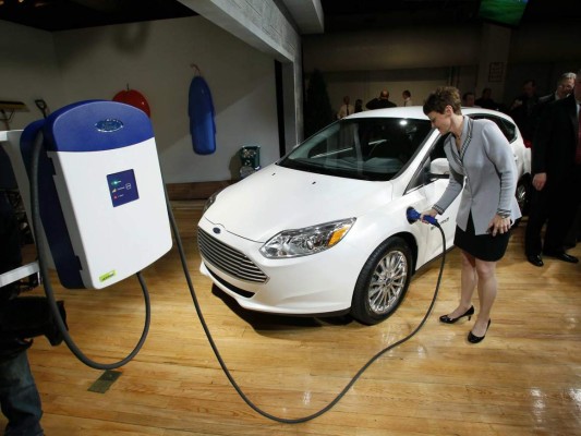 China se queda con el mercado de carros eléctricos