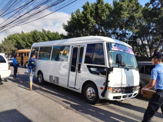 A balazos matan a una mujer en asalto a bus de Tegucigalpa
