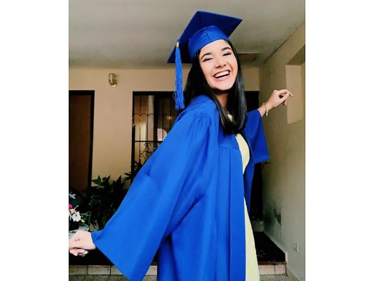 Seniors 2020 de Macris listos para su graduación