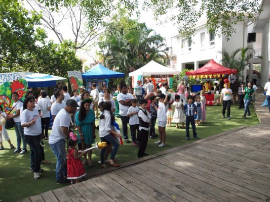 Día familiar y multicultural en la escuela EuropaSchule