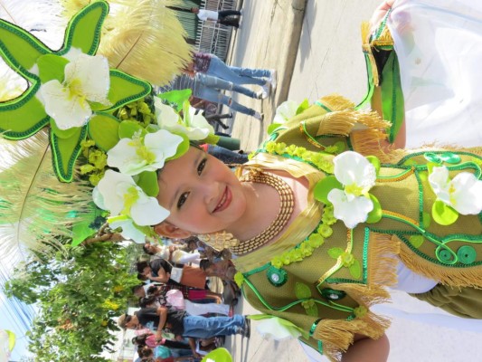 Escolares hondureños contagian con su civismo en desfiles patrios