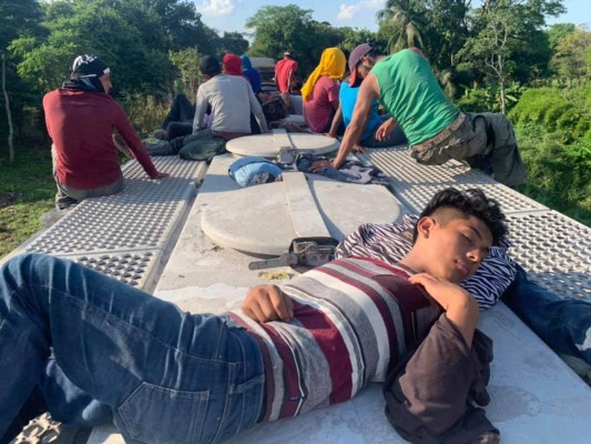Más de 27,000 hondureños esperan en México respuesta a pedido de asilo