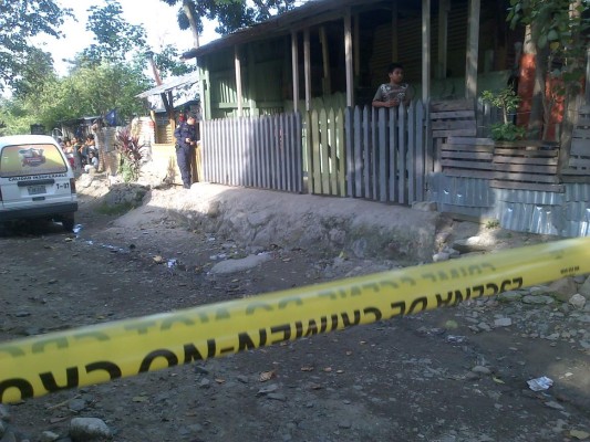 Lo atacan a machetazos a sus 102 años