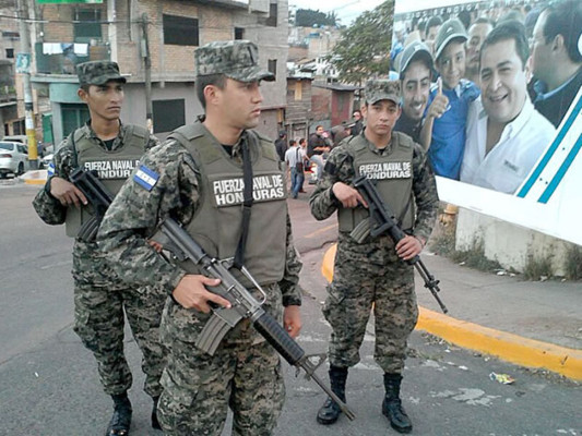 Tegucigalpa luce resguardada de militares y policías durante traspaso presidencial
