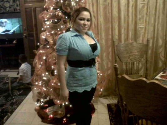 Glenis Castillo trabaja doble para ser abogada y criar a sus dos hijas