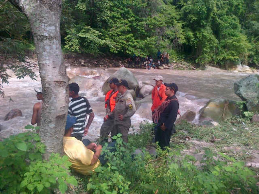 Honduras: Suspenden búsqueda de niños arrastrados por corriente