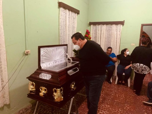 FOTOS: Así le dieron el último adiós a José Luis Rodríguez, exbaterista de Banda Blanca
