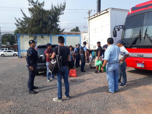 Detienen a 3 hondureños por supuesto tráfico de personas   
