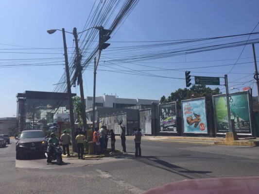 Supervisan puntos para instalar cámaras de vigilancia