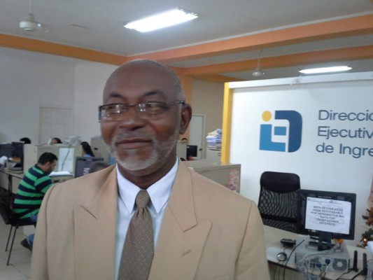 Asume nuevo administrador regional de la DEI en La Ceiba