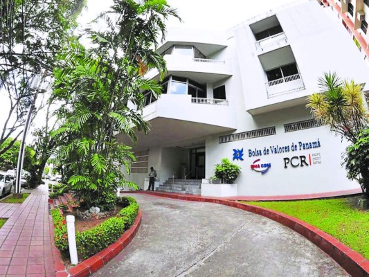 Mario Zelaya 'multiplicaba” fortuna del IHSS en bolsa de valores de Panamá