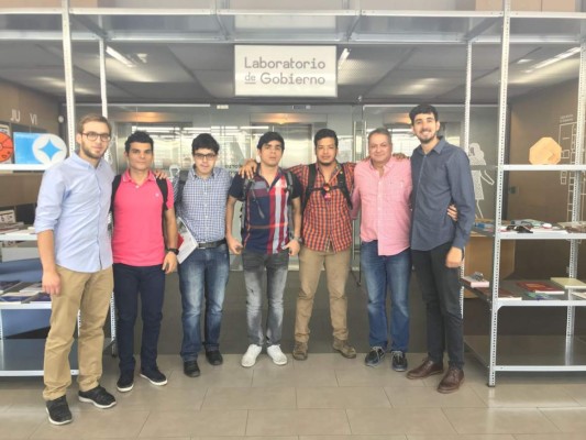 Ganadores del Digital Challenge viajan a Chile